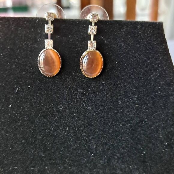 Ladies Necklace and earring set Nwt - Picture 4 of 6